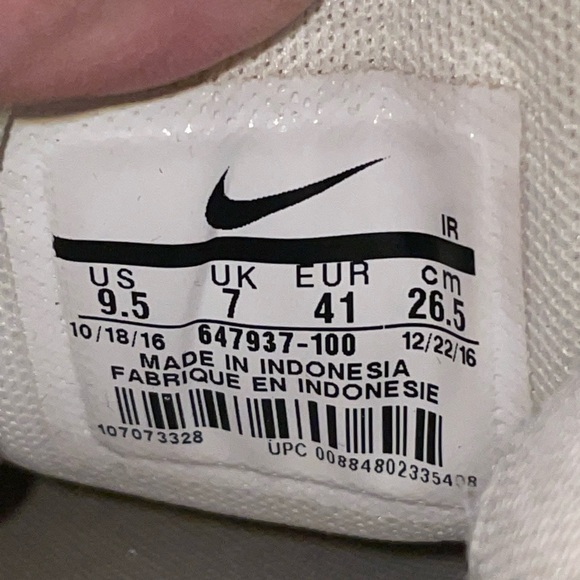 Nike Women's Sideline 3 Insert Cheerleading Shoes Size 9.5 - Picture 4 of 6